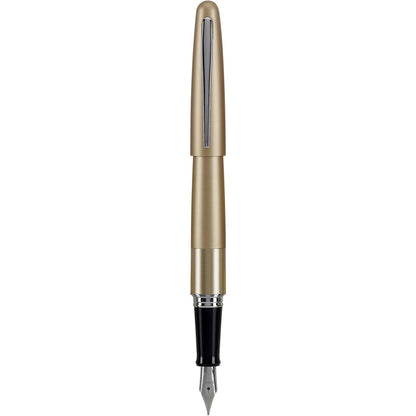 PILOT Metropolitan Collection Fountain Pen, Black Barrel, Classic Design, Medium Nib, Black Ink (91107)