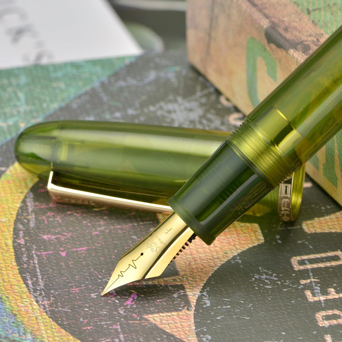 Jinhao 9019 DaDao Series Fountain Pen, Size 8 Medium Cardiogram Nib with Large Ink Converter, Transparent Olive Green Acrylic Design Smooth Writing Pen (Gold Trim)